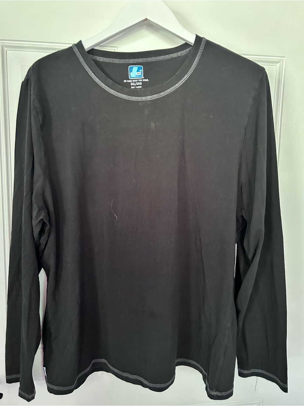 Ada Men’s Long-Sleeve Crewneck Shirt - Black with Gray Stitching